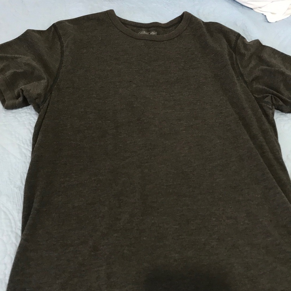 Tee
